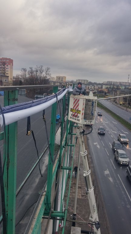 W jakiej firmie najlepiej wynająć dobry podnośnik koszowy?